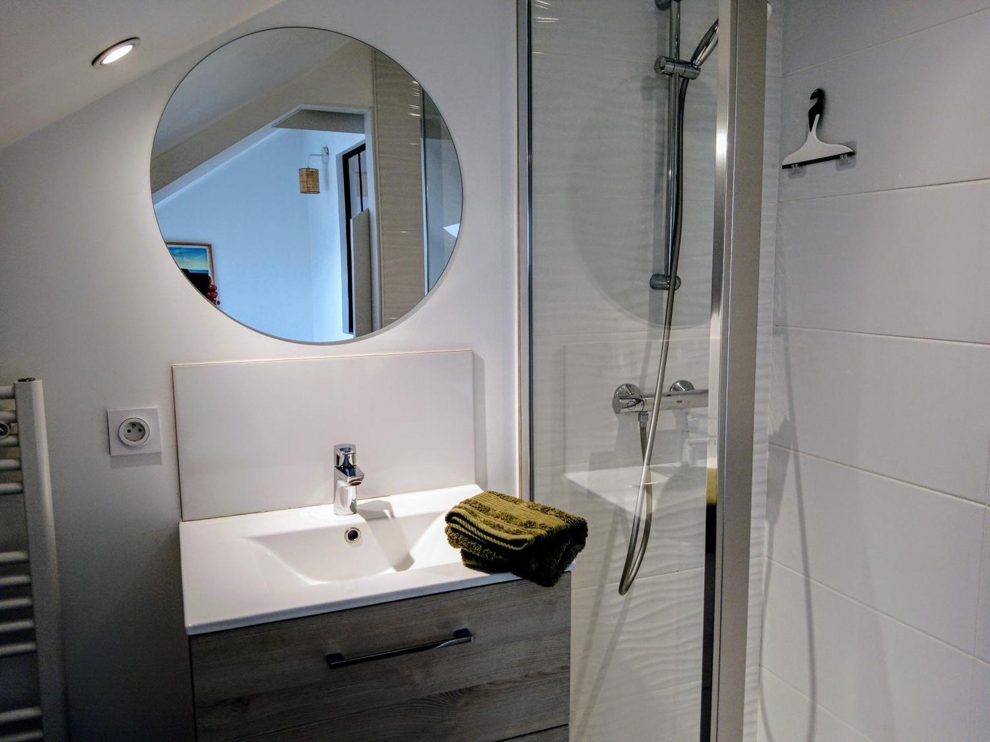 Les Studios De La Gare Linge Cafe The Inclus Wifi วานส์ ภายนอก รูปภาพ