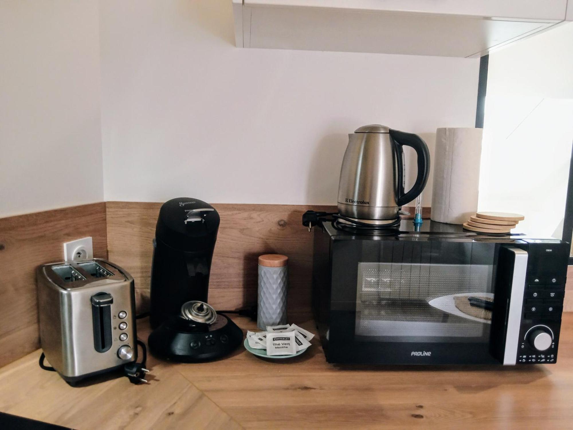 Les Studios De La Gare Linge Cafe The Inclus Wifi วานส์ ภายนอก รูปภาพ